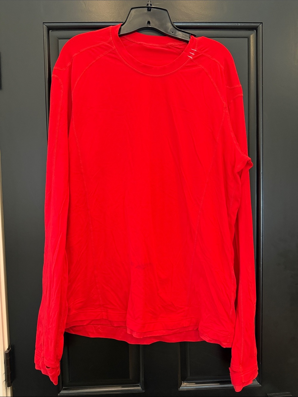 lululemon athletica Men’s Long Sleeve Tee in Bright Red